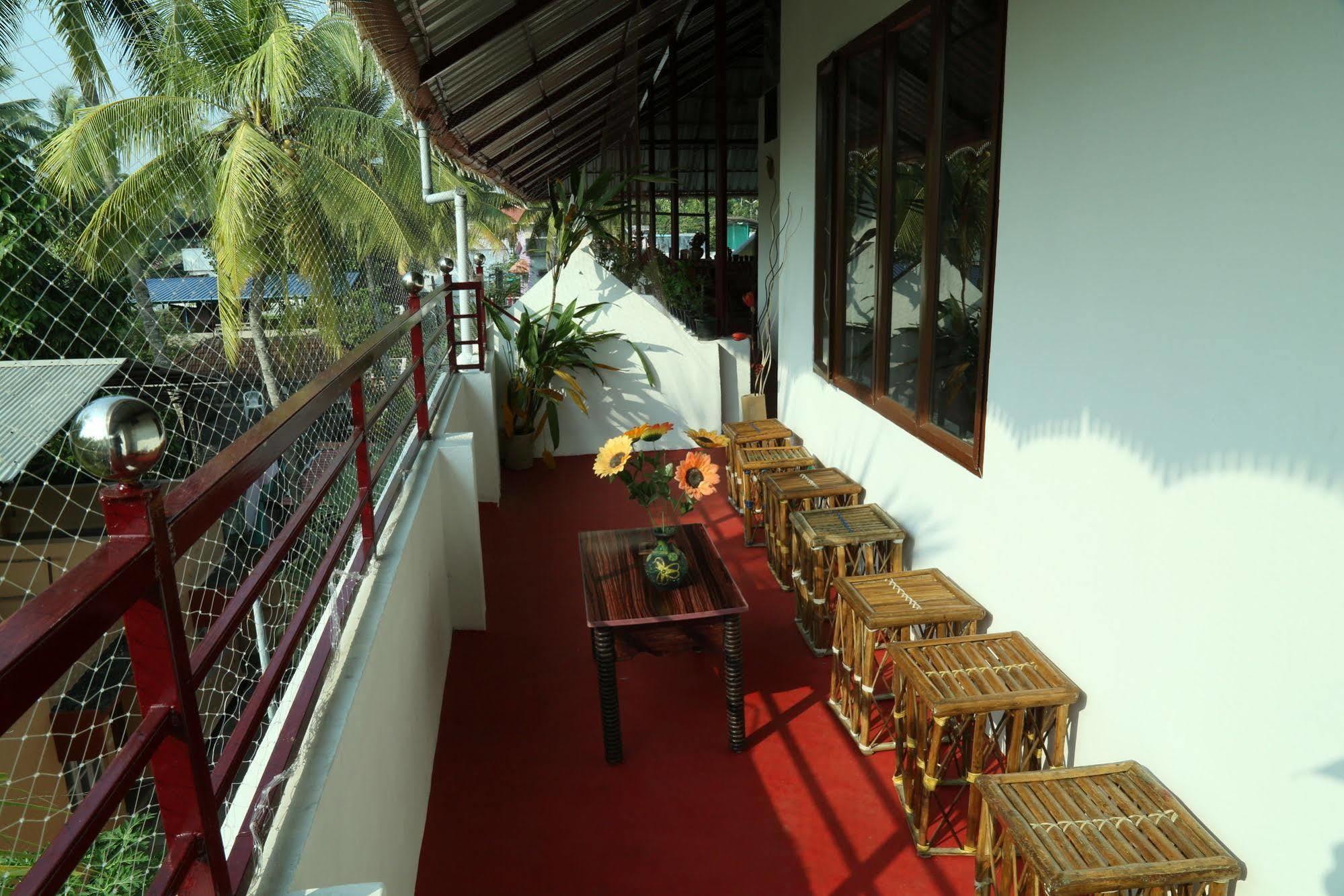 Dream Catcher Home Stay Kochi Exterior foto