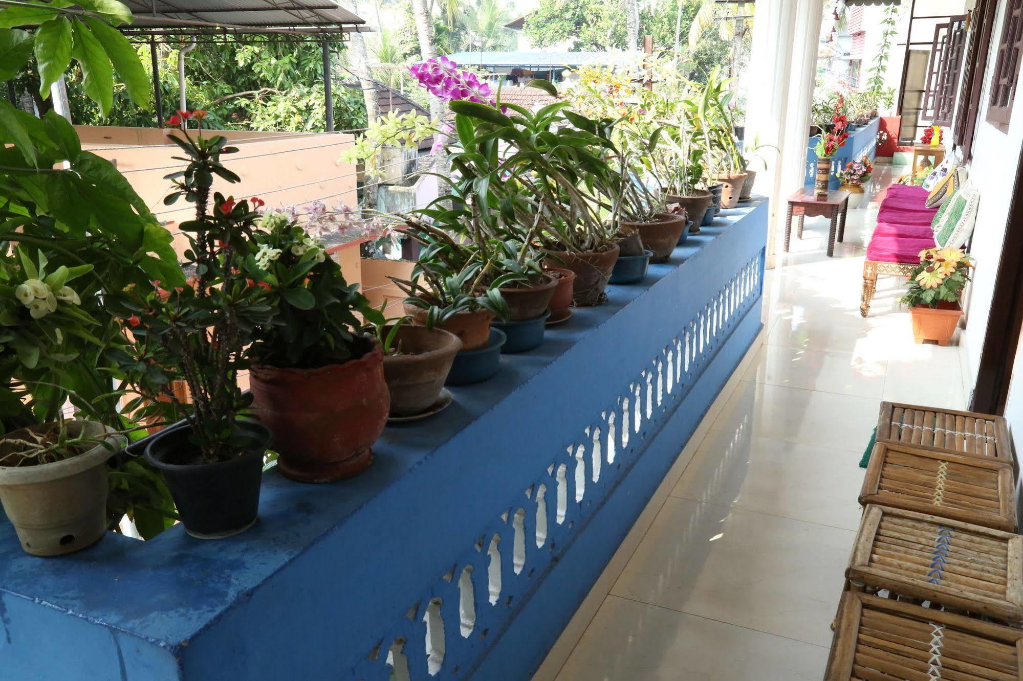Dream Catcher Home Stay Kochi Exterior foto